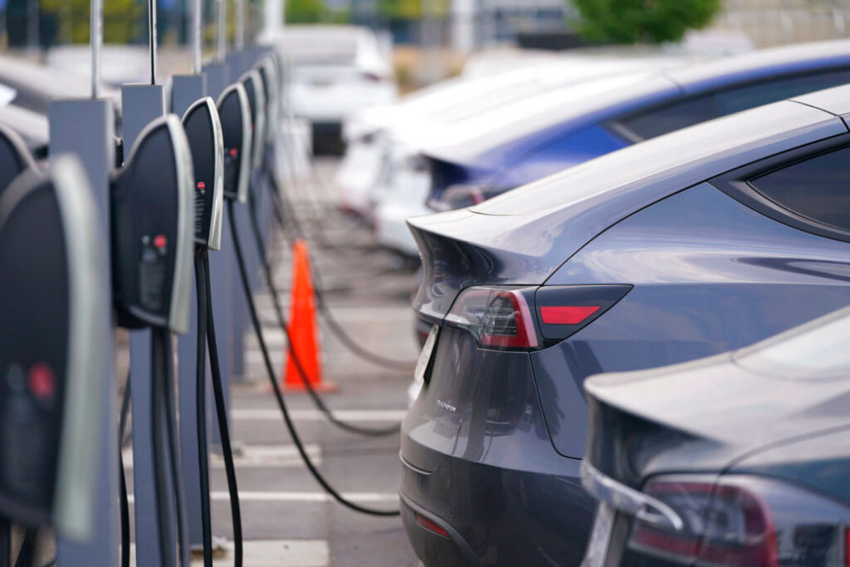 Stadelman Illinois must invest in electric vehicle industry