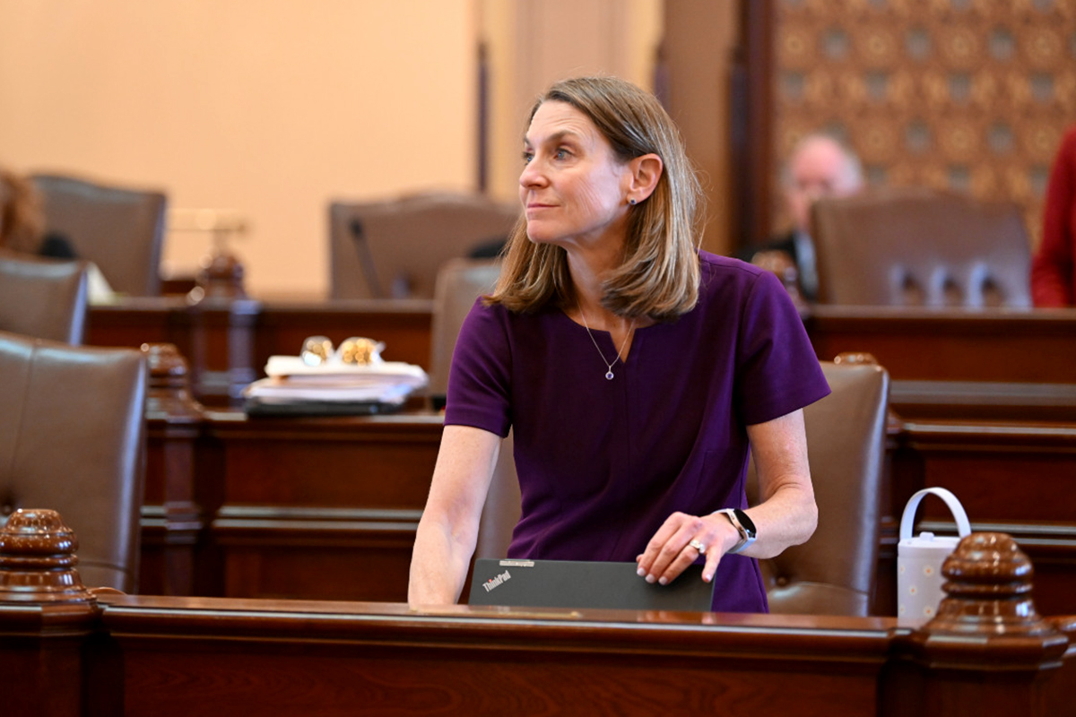 (Photo) Sen. Fine addresses the Senate
