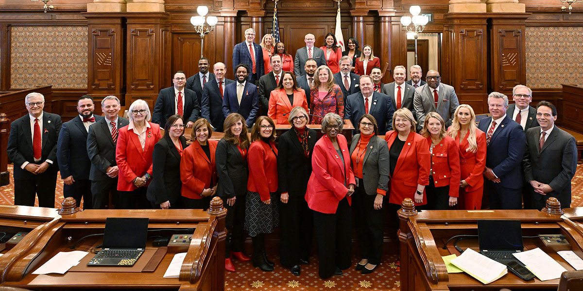 Illinois Senate wears red for women’s heart health awareness 